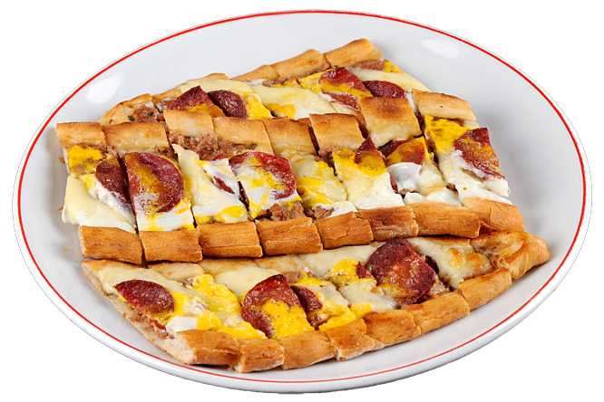 Sucuklu Yumurtalı Kaşarlı Pide
